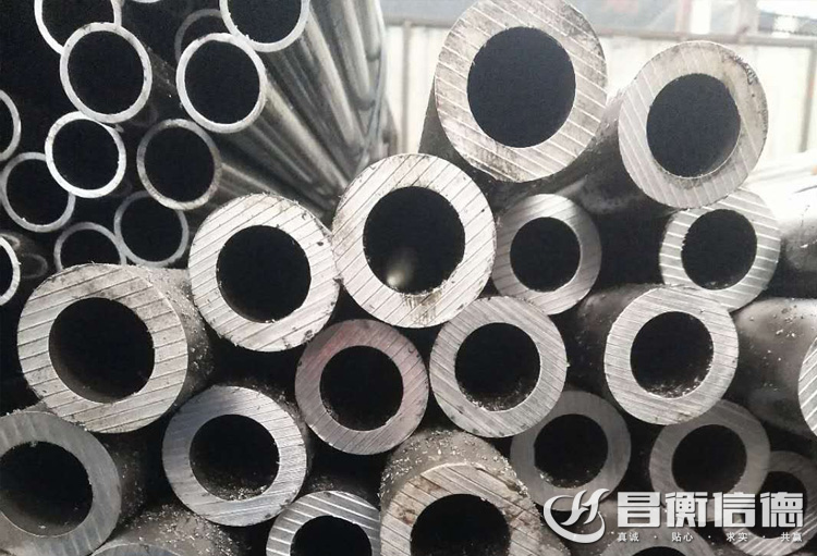 20号无缝钢管在100℃与225℃温度的许应力的区别